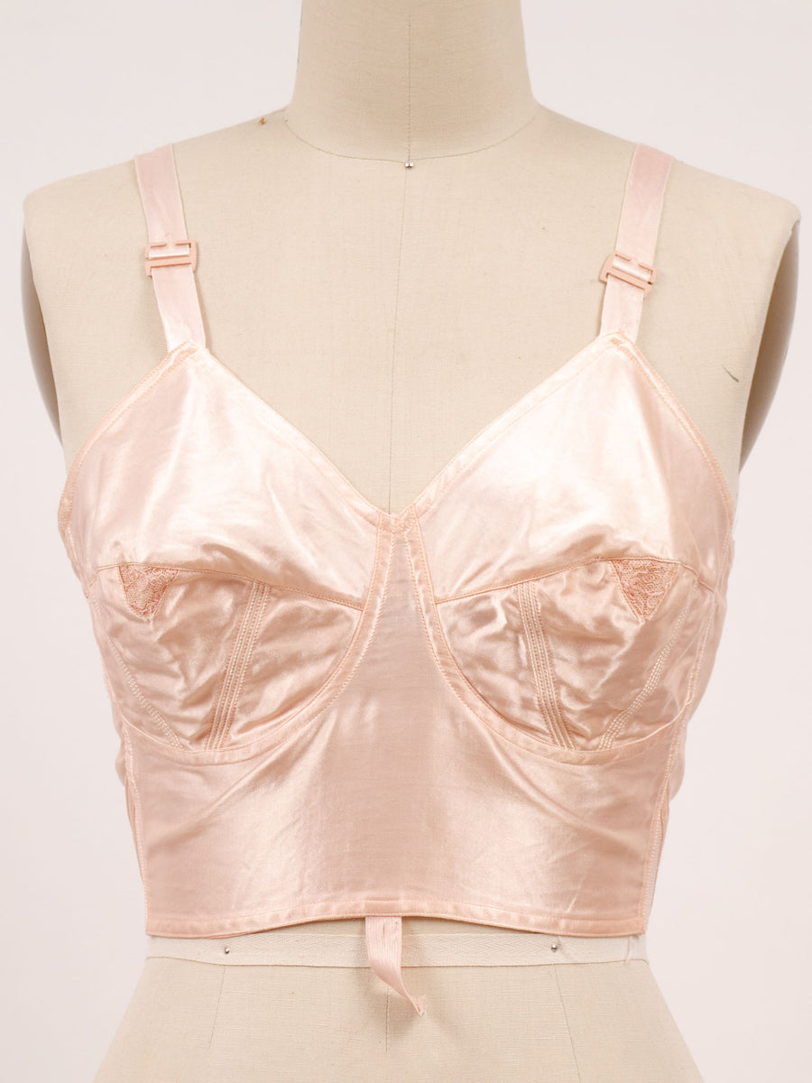 http://www.erintempleton.com/cdn/shop/products/1940s-cone-bra-erintempleton-vintage-lingerie-vancouver_1200x1200.jpg?v=1653178914
